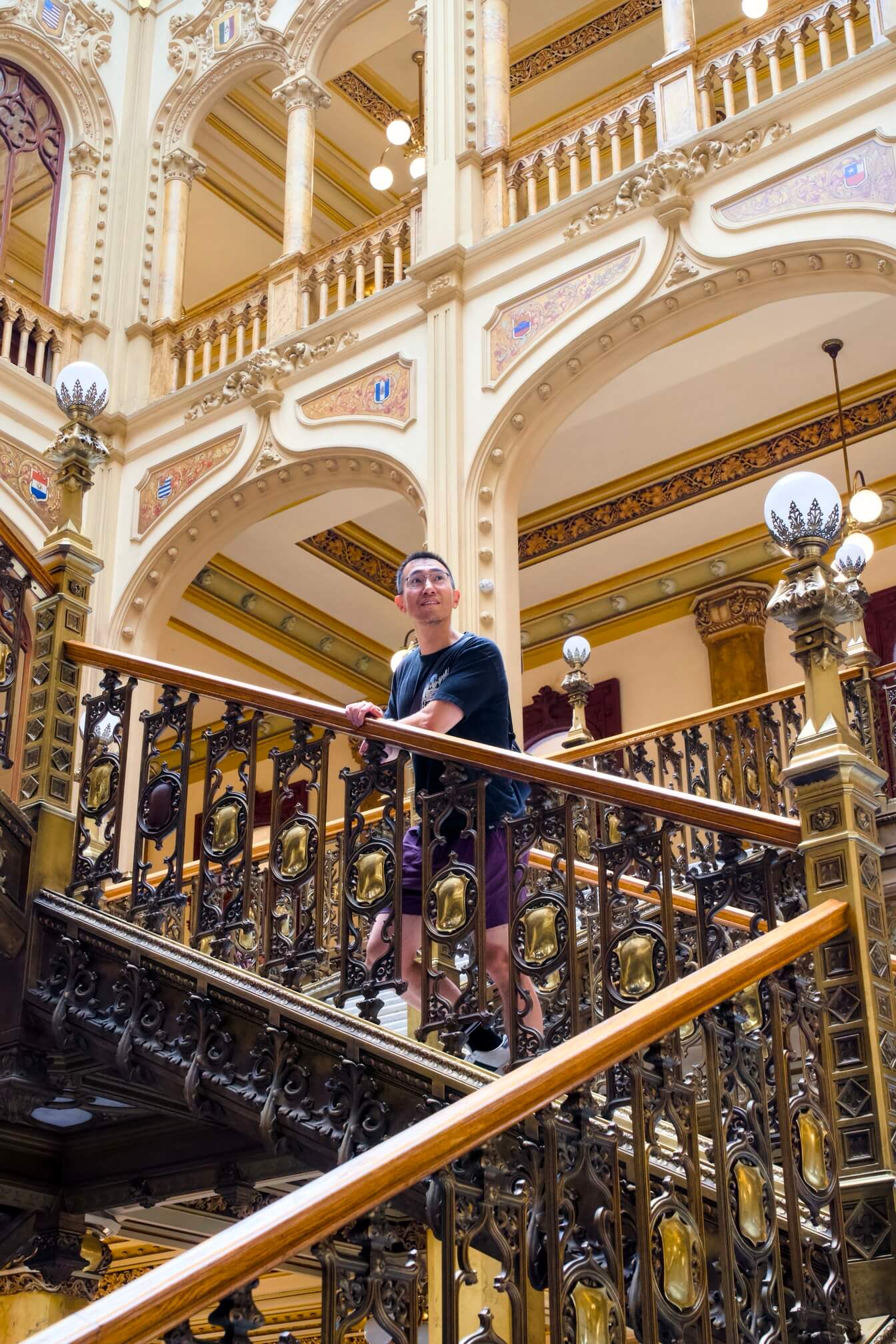 邮政博物馆富丽堂皇，透着一股老钱风。