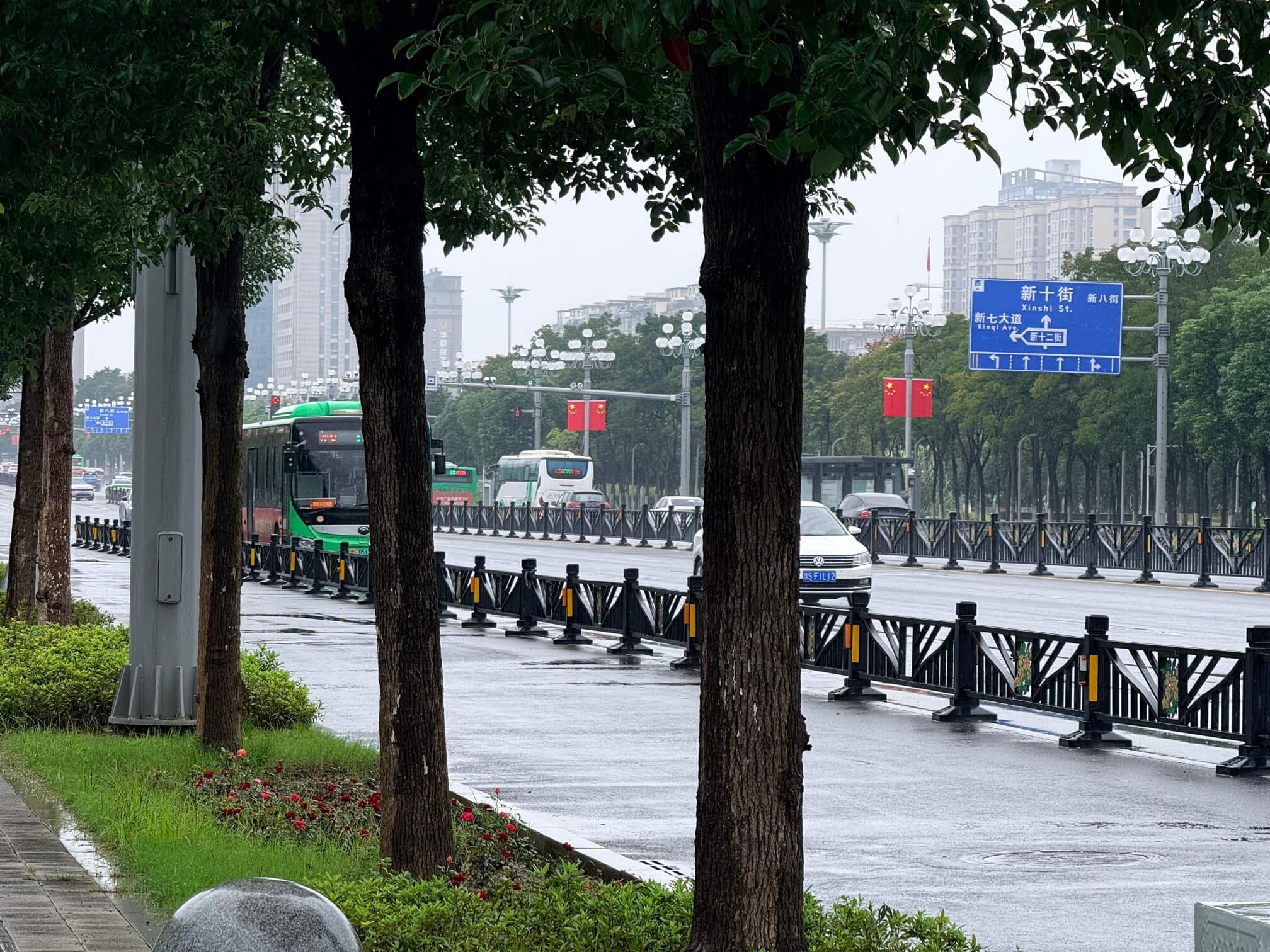 羊山新区街景。
